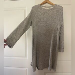 Lou and Grey grey and white woven knit dress